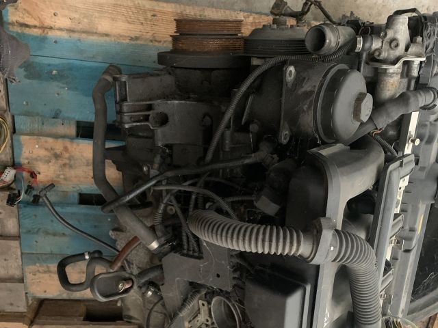 bontott BMW 3 E46 Komplett Motor (Segédberendezésekkel)