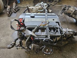 bontott BMW 3 E46 Komplett Motor (Segédberendezésekkel)