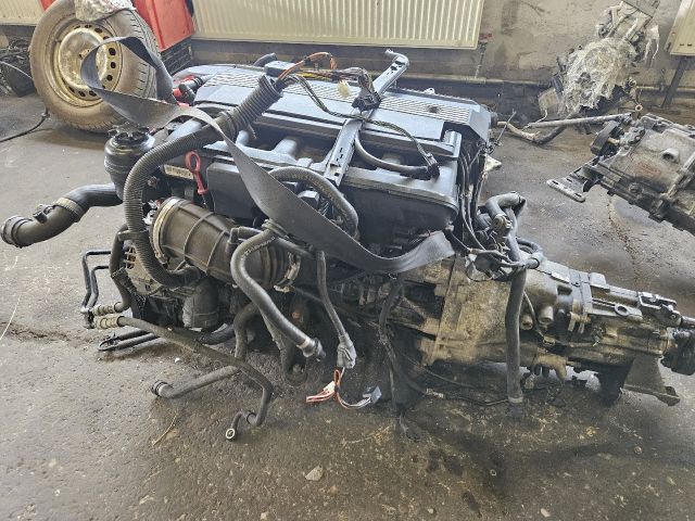 bontott BMW 3 E46 Motor (Fűzött blokk hengerfejjel)