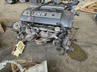 bontott BMW 3 E46 Motor (Fűzött blokk hengerfejjel)