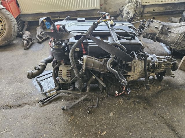 bontott BMW 3 E46 Motor (Fűzött blokk hengerfejjel)