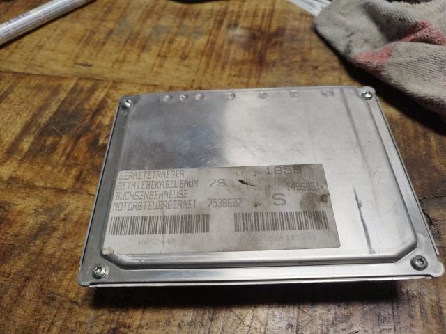 bontott BMW 3 E46 Motorvezérlő