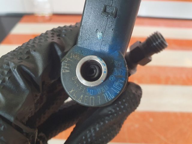 bontott BMW 3 E46 Porlasztó (1 db)