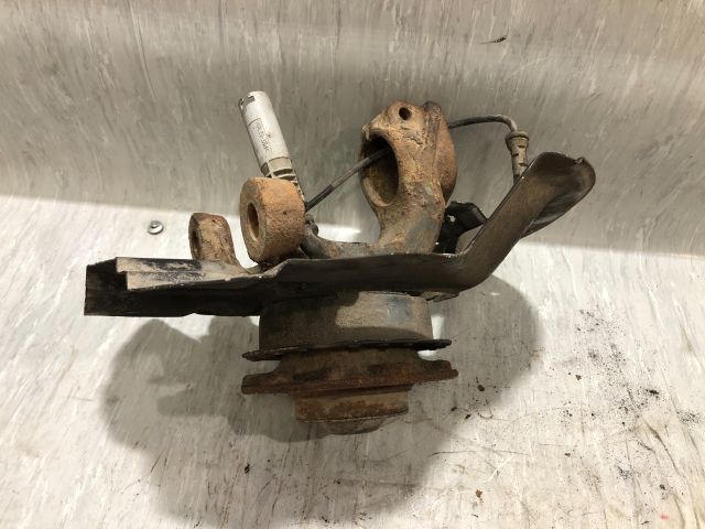 bontott BMW 3 E46 Bal első Csonkállvány Kerékaggyal