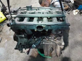 bontott BMW 3 E46 Motor (Fűzött blokk hengerfejjel)