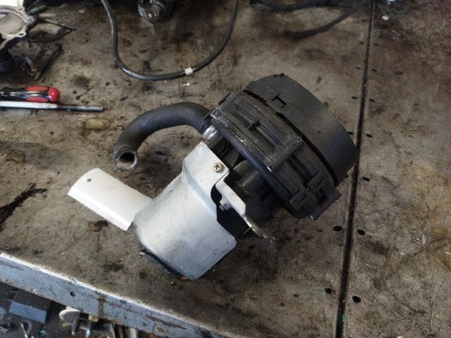 bontott BMW 3 E46 Szekunder Levegő Szivattyú