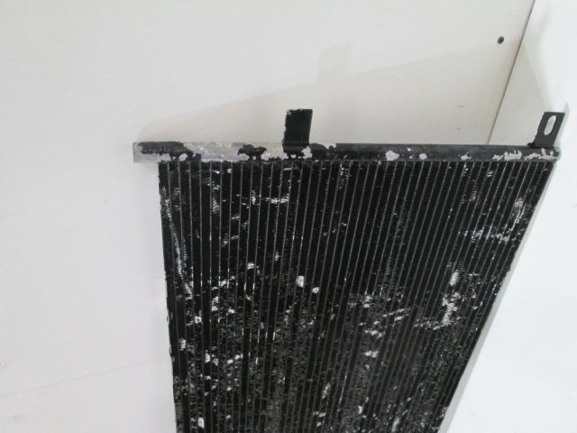 bontott BMW 3 E46 Klímahűtő Radiátor