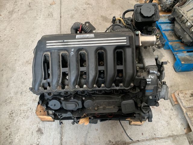 bontott BMW 3 E46 Komplett Motor (Segédberendezésekkel)