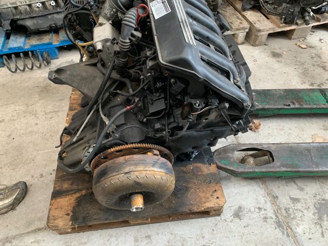 bontott BMW 3 E46 Komplett Motor (Segédberendezésekkel)