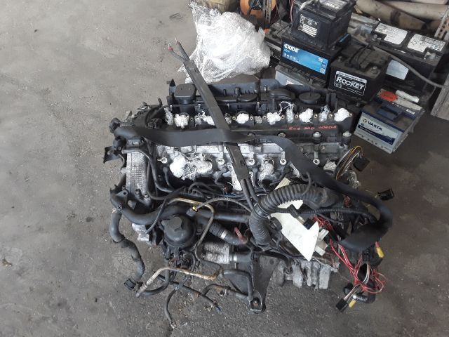 bontott BMW 3 E46 Motor (Fűzött blokk hengerfejjel)