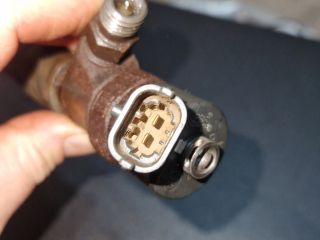 bontott BMW 3 E46 Porlasztó (1 db)