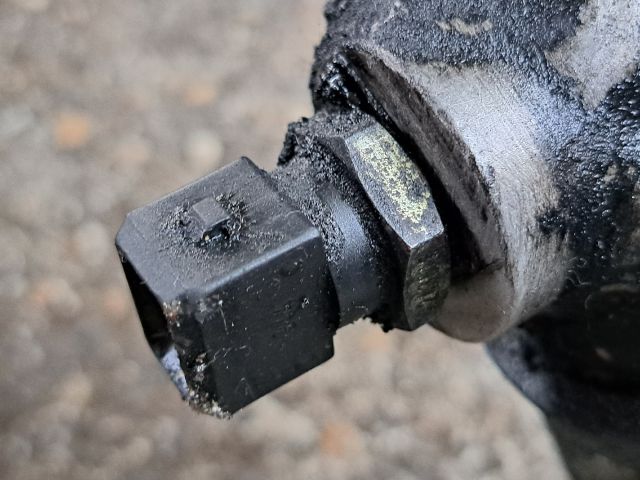 bontott BMW 3 E46 Turbócső