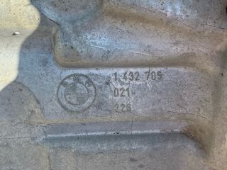 bontott BMW 3 E46 Olajteknő