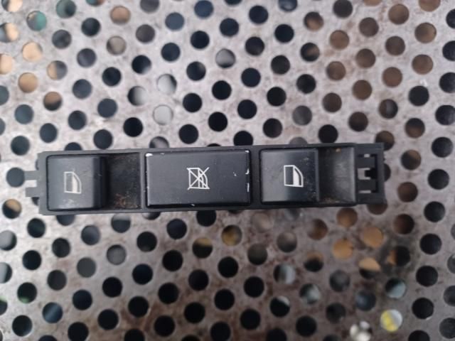 bontott BMW 3 E46 Ablakemelő Kapcsoló Négyes / Kettes
