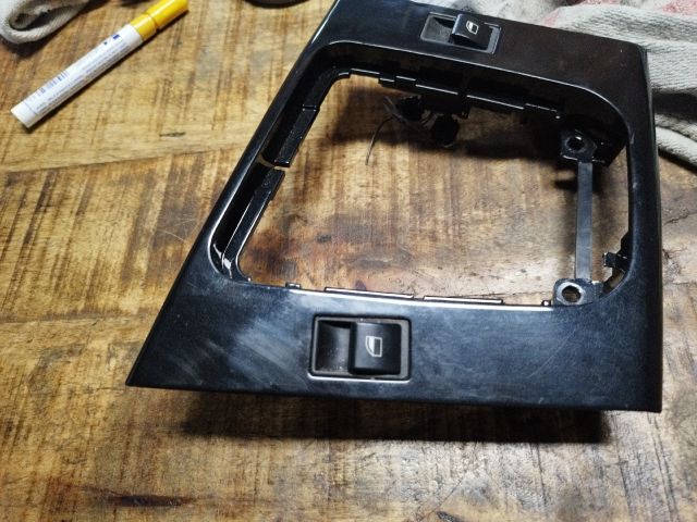 bontott BMW 3 E46 Ablakemelő Kapcsoló Négyes / Kettes