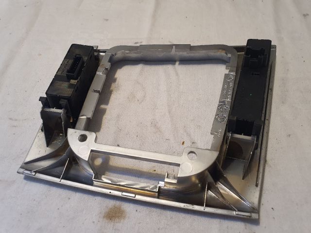 bontott BMW 3 E46 Ablakemelő Kapcsoló Négyes / Kettes