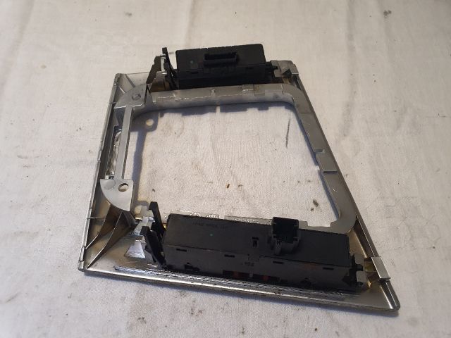 bontott BMW 3 E46 Ablakemelő Kapcsoló Négyes / Kettes