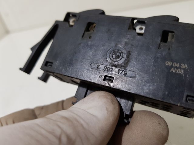 bontott BMW 3 E46 Ablakemelő Kapcsoló Négyes / Kettes