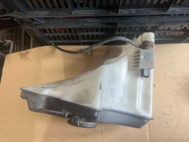 bontott BMW 3 E46 Ablakmosó Tartály