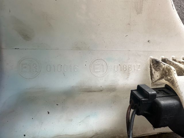 bontott BMW 3 E46 Ablakmosó Tartály