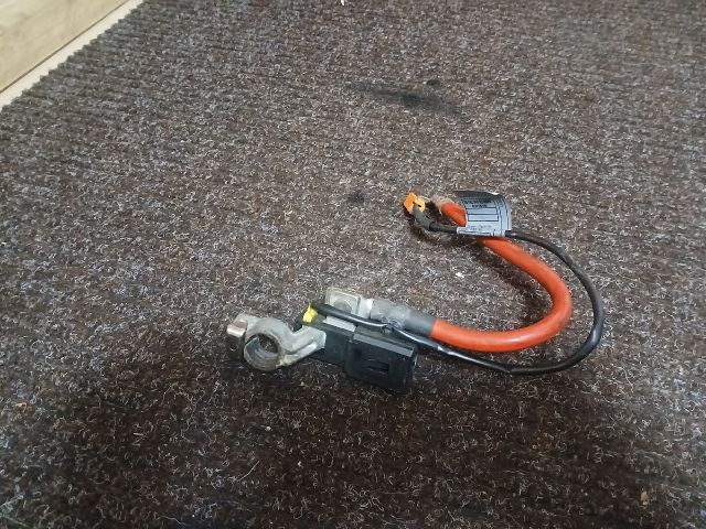 bontott BMW 3 E46 Akkumulátor Saru Elektronikával