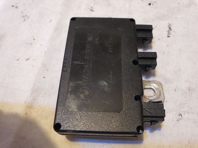 bontott BMW 3 E46 Antenna Erősítő