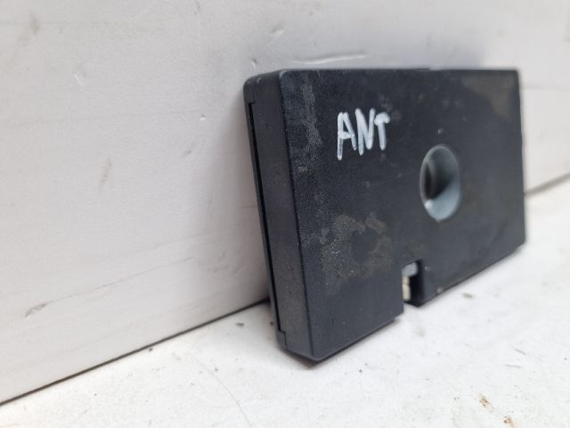 bontott BMW 3 E46 Antenna Erősítő