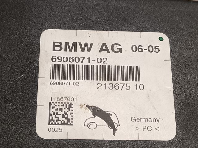 bontott BMW 3 E46 Antenna Erősítő