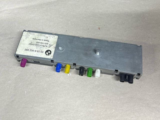 bontott BMW 3 E46 Antenna Erősítő