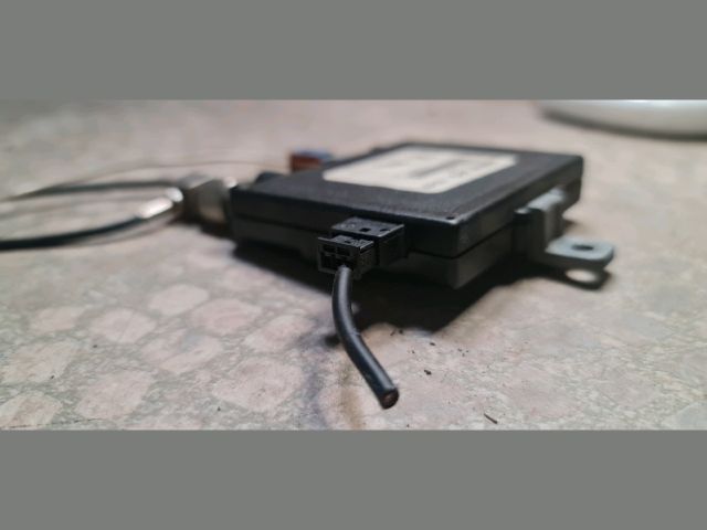 bontott BMW 3 E46 Antenna Erősítő