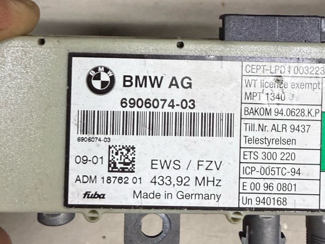 bontott BMW 3 E46 Antenna Erősítő