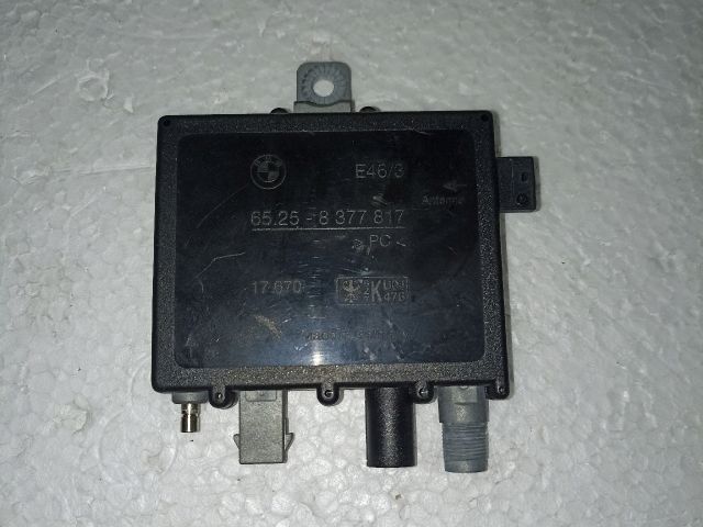 bontott BMW 3 E46 Antenna Erősítő
