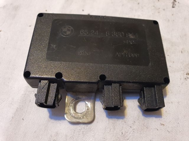 bontott BMW 3 E46 Antenna Erősítő