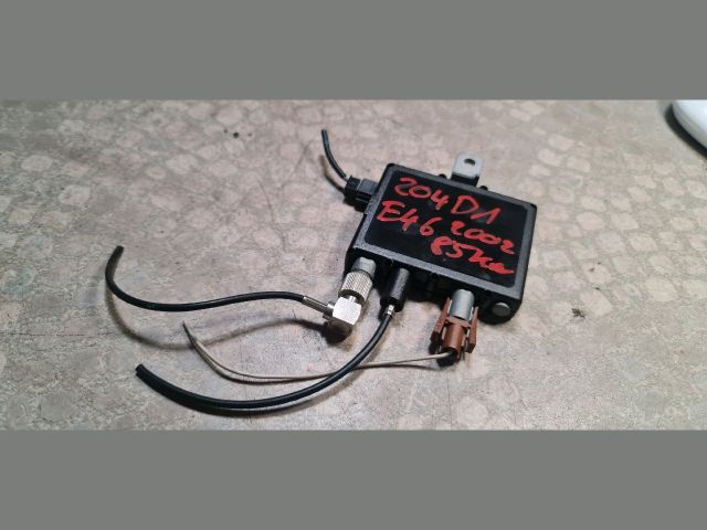 bontott BMW 3 E46 Antenna Erősítő