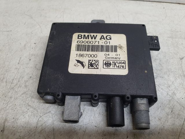 bontott BMW 3 E46 Antenna Erősítő