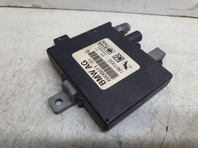 bontott BMW 3 E46 Antenna Erősítő