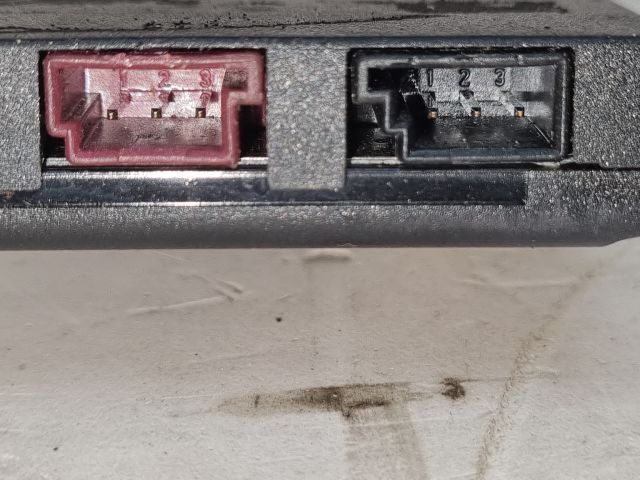 bontott BMW 3 E46 Antenna Erősítő