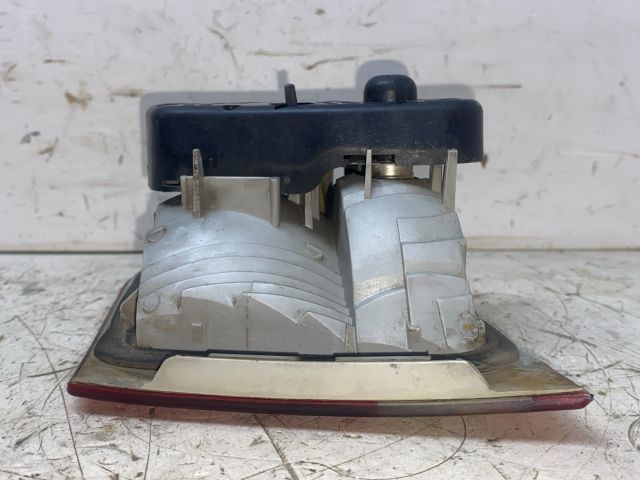 bontott BMW 3 E46 Bal Belső Hátsó Lámpa