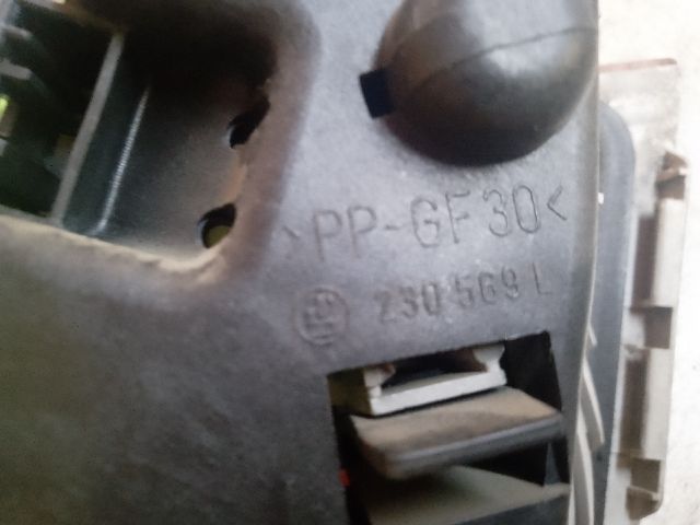 bontott BMW 3 E46 Bal Belső Hátsó Lámpa