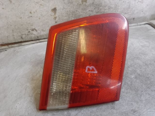 bontott BMW 3 E46 Bal Belső Hátsó Lámpa