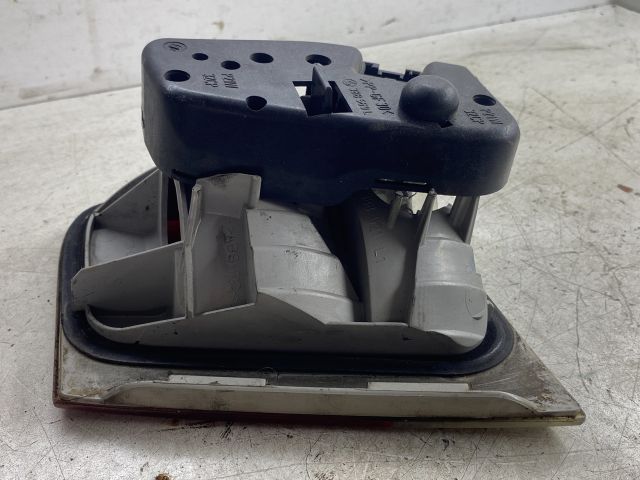 bontott BMW 3 E46 Bal Belső Hátsó Lámpa