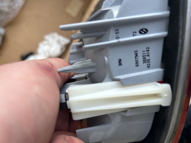 bontott BMW 3 E46 Bal Belső Hátsó Lámpa