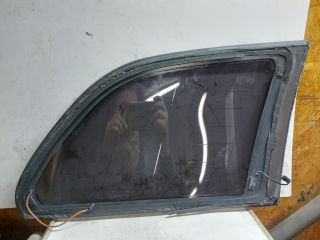 bontott BMW 3 E46 Bal C Oszlop Oldalablak Üveg