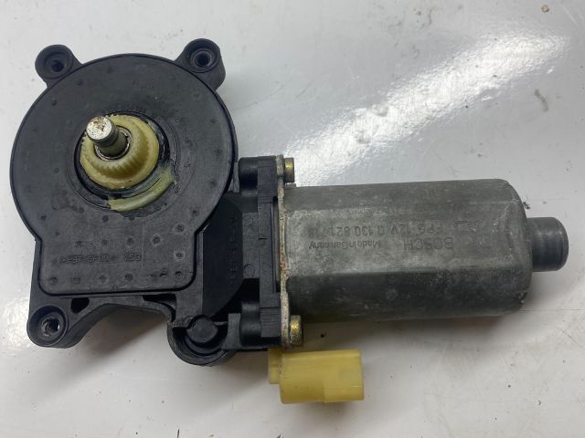 bontott BMW 3 E46 Bal első Ablakemelő Motor