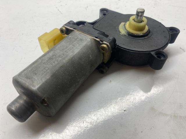 bontott BMW 3 E46 Bal első Ablakemelő Motor