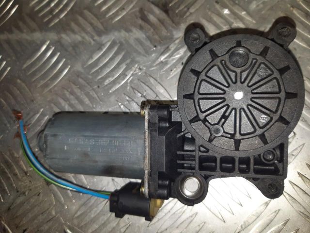 bontott BMW 3 E46 Bal első Ablakemelő Motor