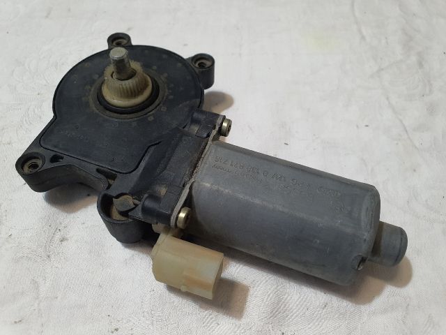 bontott BMW 3 E46 Bal első Ablakemelő Motor