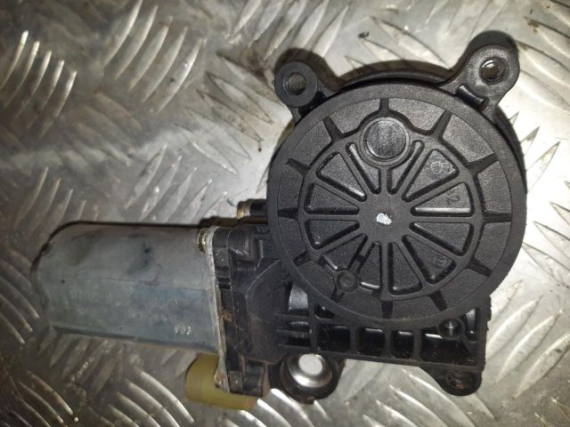 bontott BMW 3 E46 Bal első Ablakemelő Motor