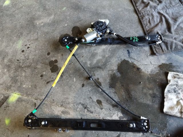 bontott BMW 3 E46 Bal első Ablakemelő Szerkezet (Elektromos)