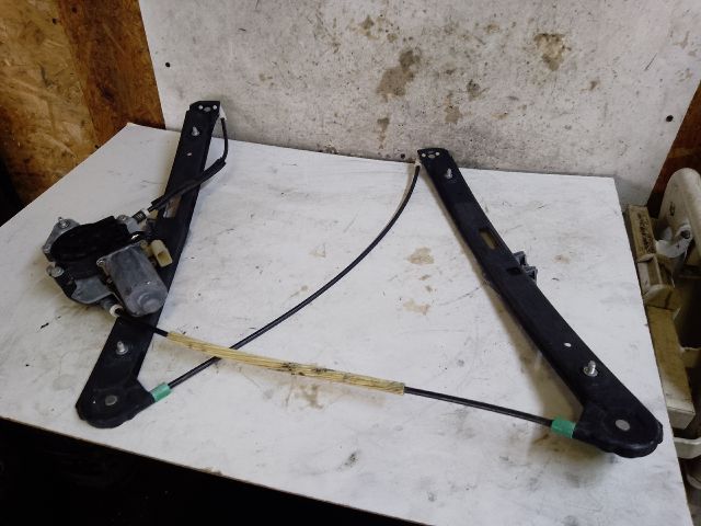 bontott BMW 3 E46 Bal első Ablakemelő Szerkezet (Elektromos)